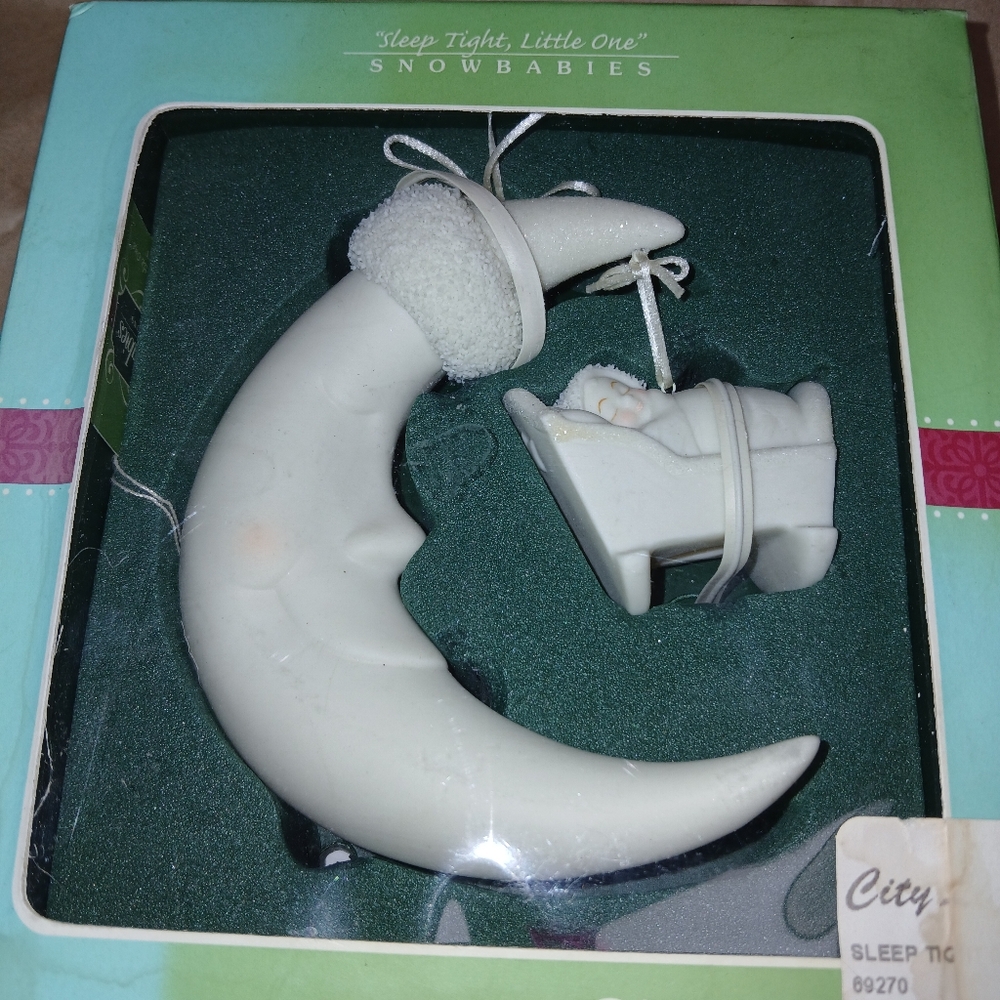 "Sleep Tight, Little One" Snowbabies Collection